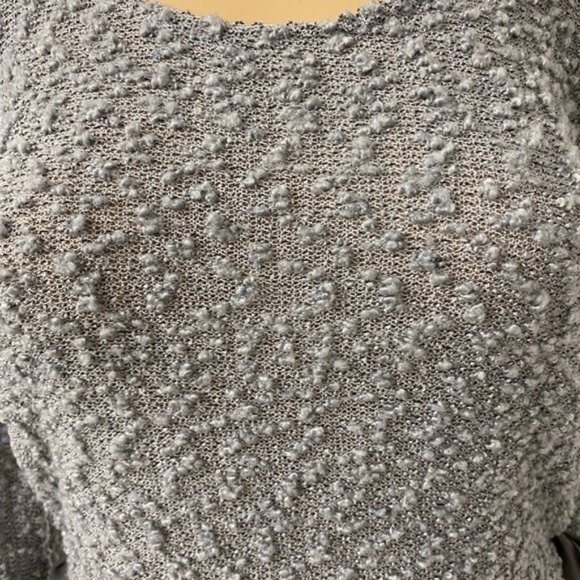 Altard State Textured Gray Ruffle Hem Tunic Top. Medium. - Picture 3 of 16